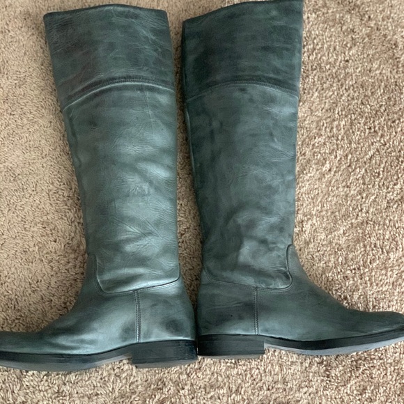 Leather mid-calf boots - Picture 2 of 5